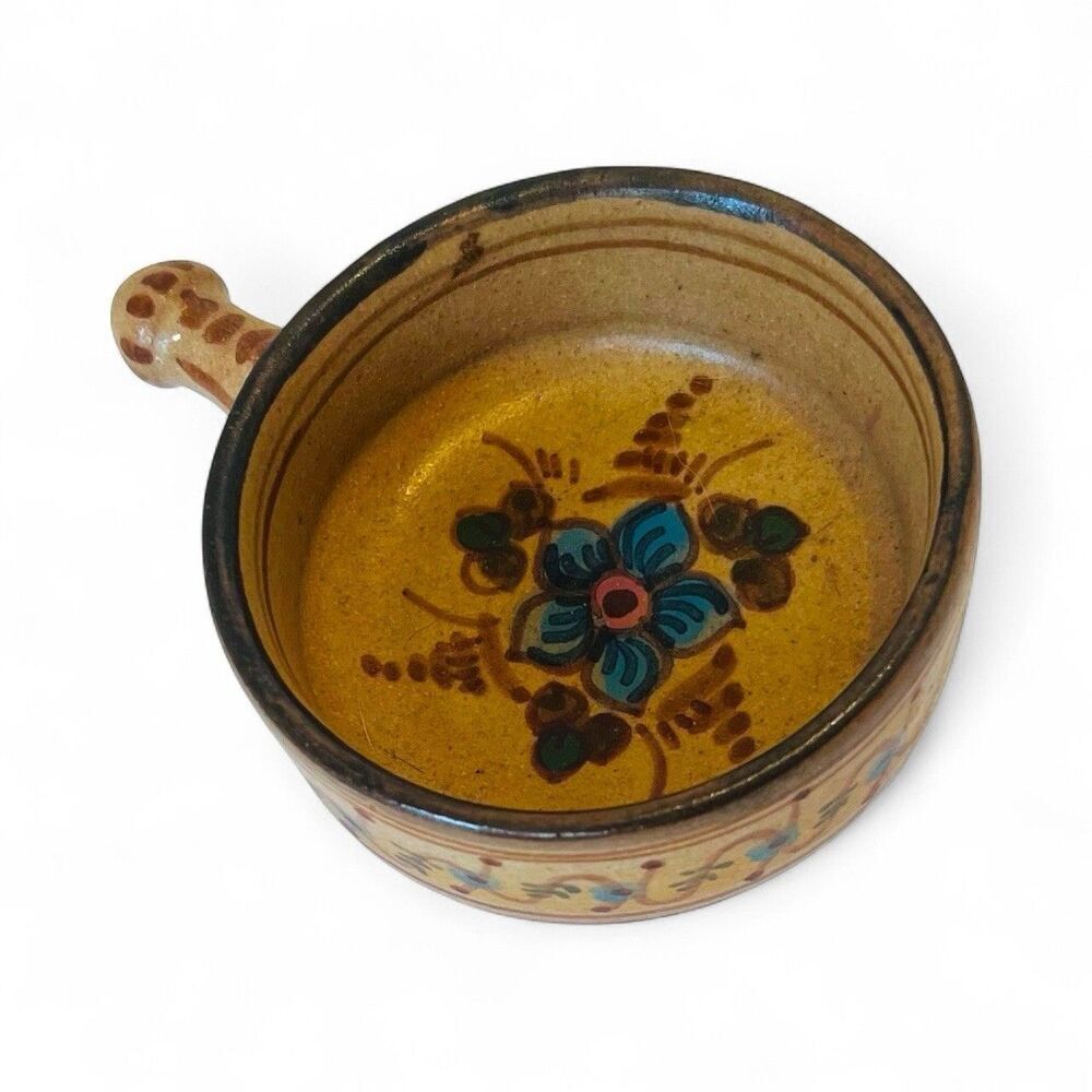Algarve Portugal Pottery Brown Lug Handle Bowl #77 Flowers‎ 1.5 in. H Vintage